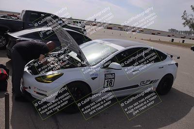 media/Oct-19-2025-Speed Ventures (Sun) [[a6e7fe67be]]/Around the Pits/